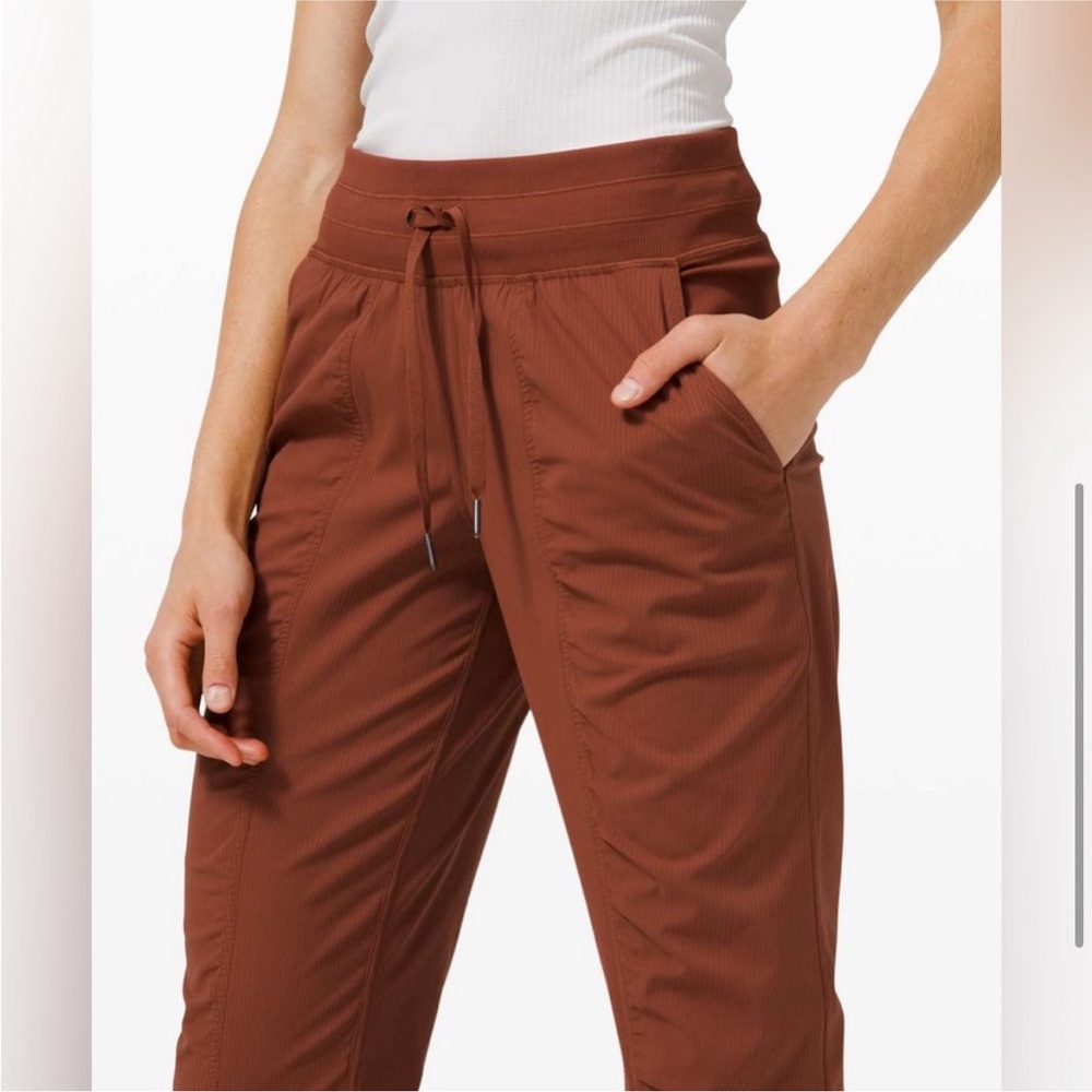 Lululemon Dance Studio Mid Rise Jogger Size 4 Rust Orange